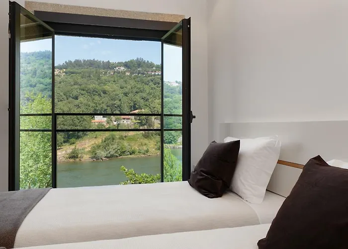 Douro * Castelo de Paiva